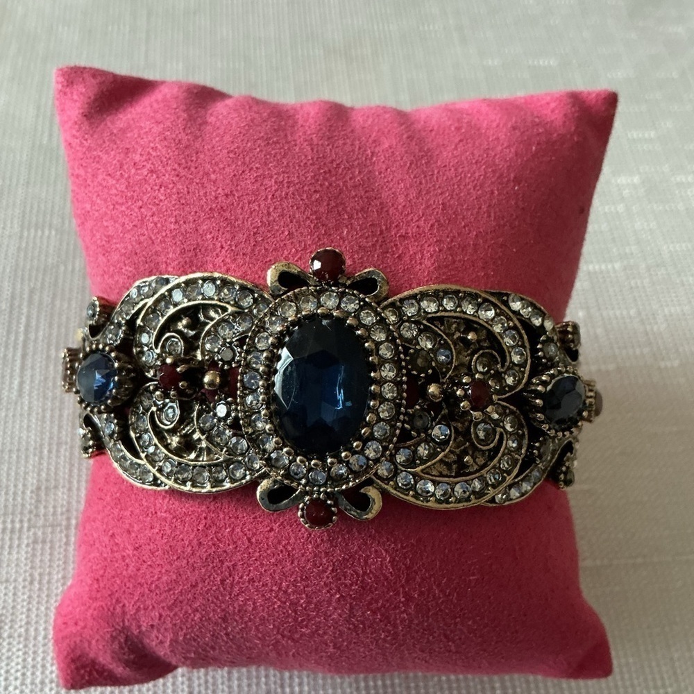 Sunspice Vintage-inspired Turkish Flower  Antique Gold Bracelet